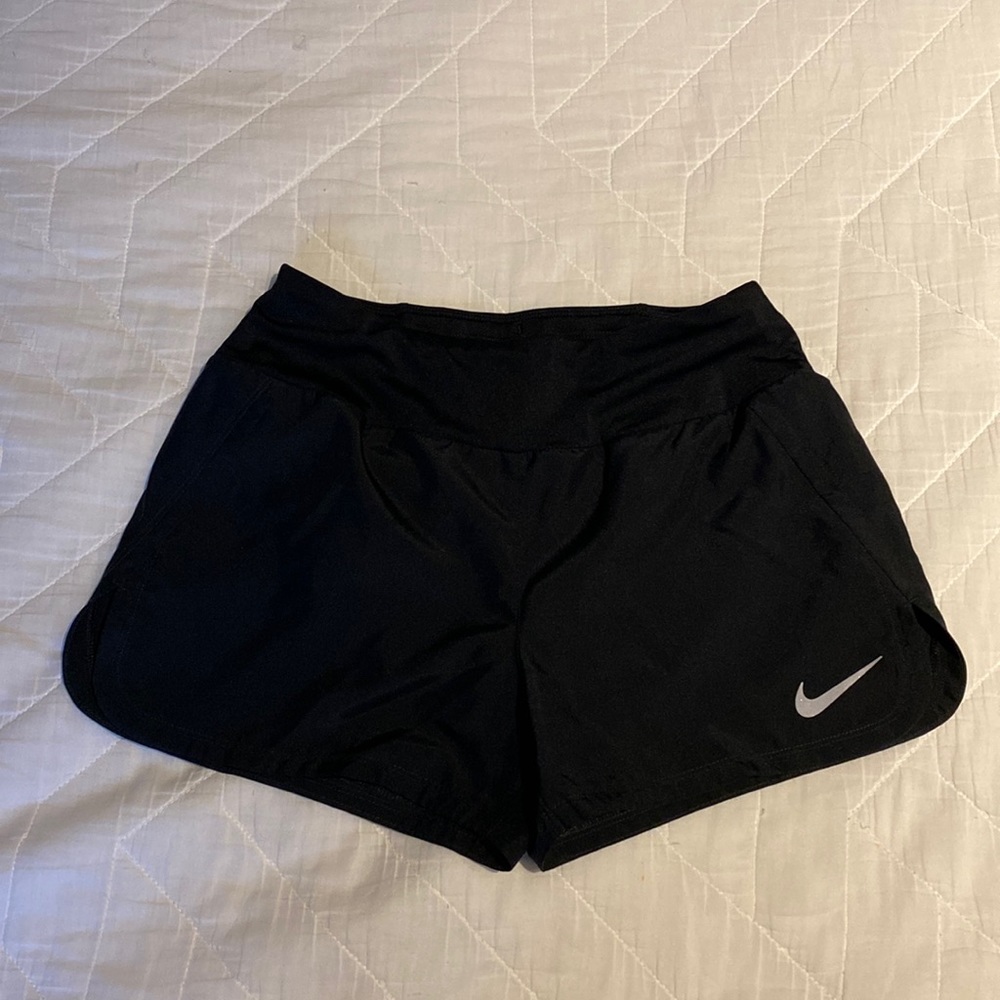 BNWOT Nike Dri fit running shorts